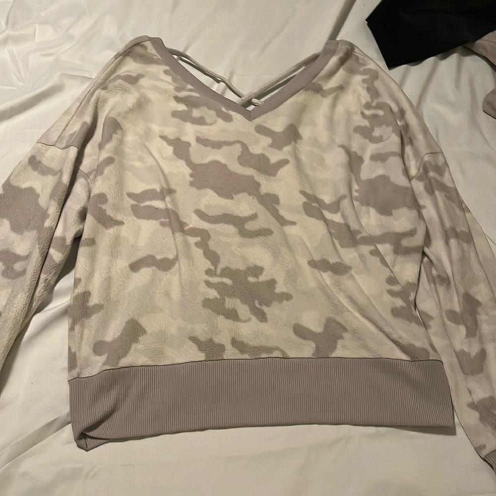 Fleece camo Lounge shirt